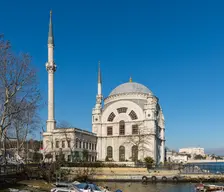 Dolmabahçe Mosque