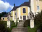 Pfarrkirche hl. Dreifaltigkeit, Schloss Rosenau Pfarrkirche hl. Dreifaltigkeit, Schloss Rosenau