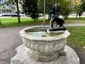 Knabe mit Gans-Brunnen