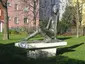 Sitzendes Mädchen