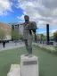 Escultura a Emilio Herrera Linares