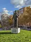 Estatua de Gonzalo Torrente Ballester