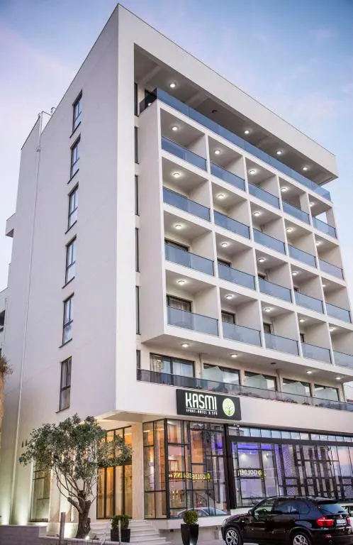 Aparthotel & Spa Kasmi