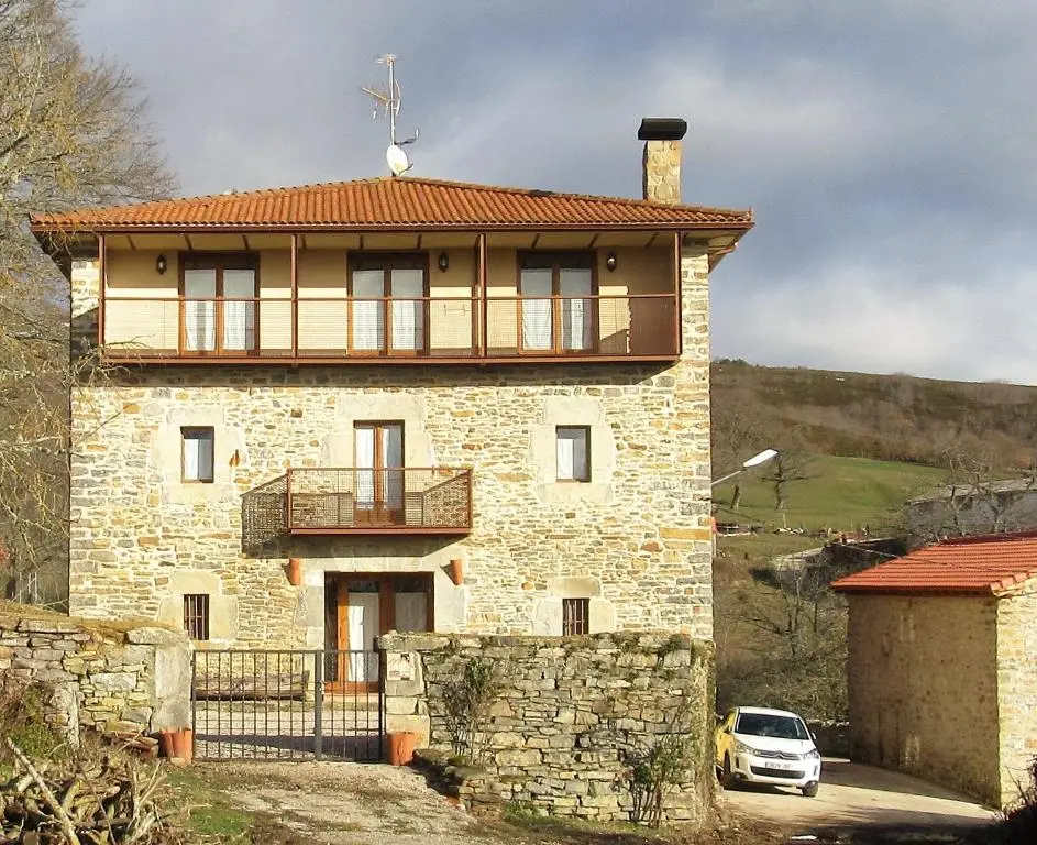 Hotel Rural Valtarranz