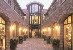 Hotel Village