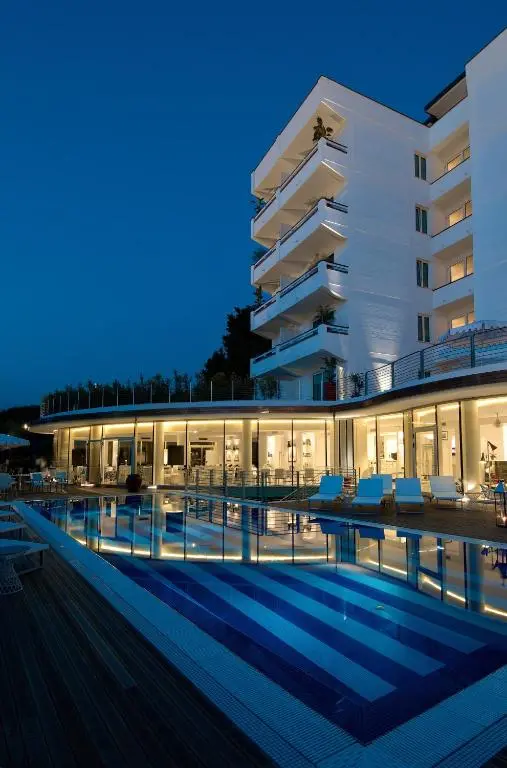 Mondial Resort & Spa