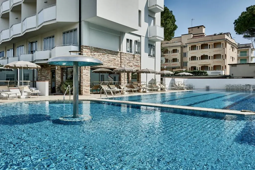 Rouge Hotel International