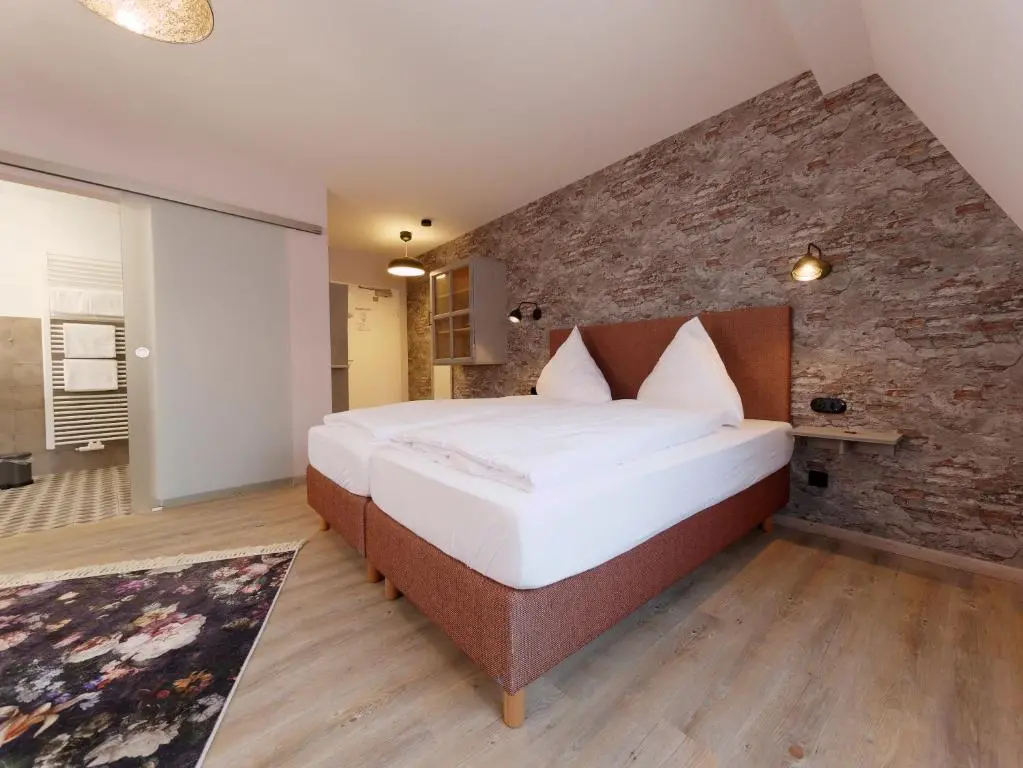 Fahr Away Hotel Weinbar