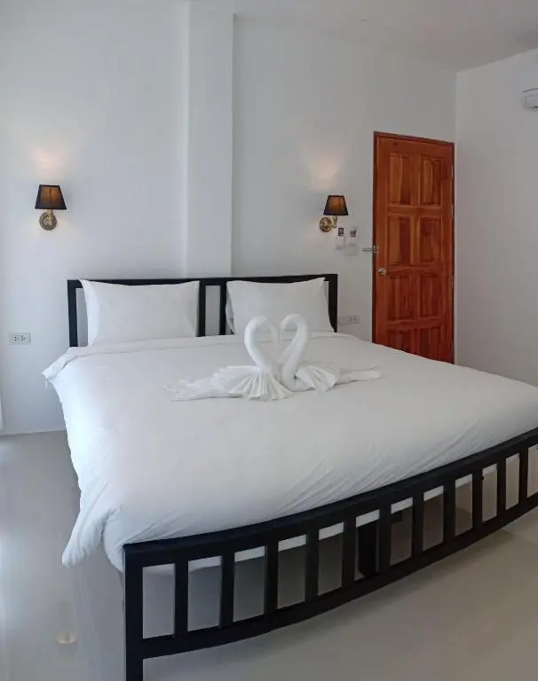Chaweng Best Hotel & Hostel