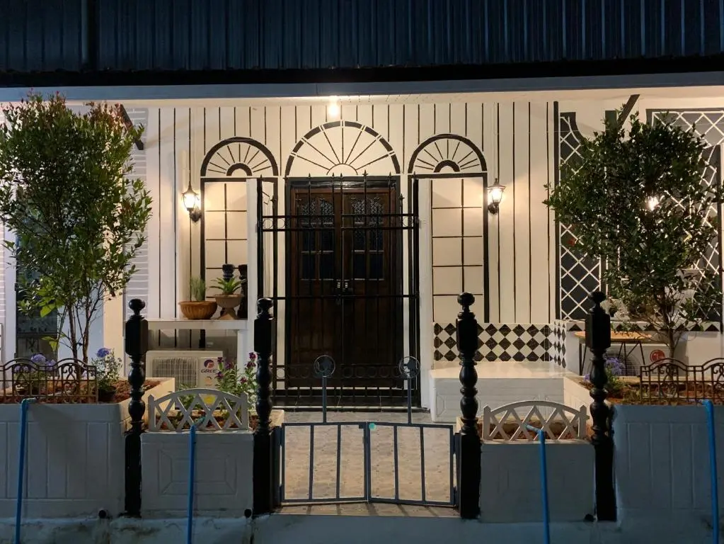 At Night Hotel