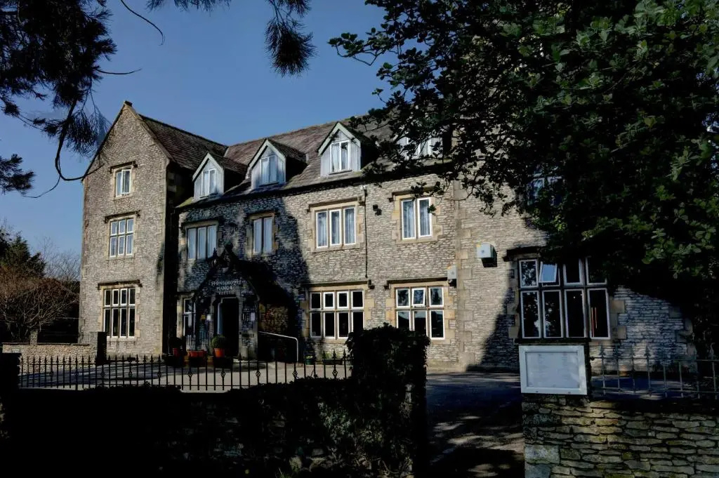 Stonecross Manor Hotel