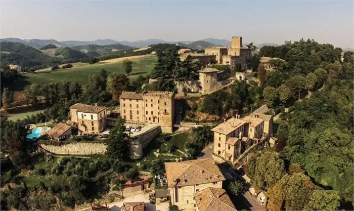 Antico Borgo Di Tabiano Castello