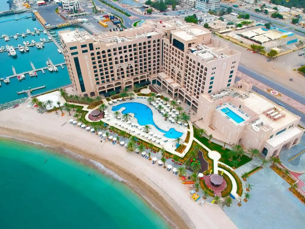 Al Bahar Hotel & Resort