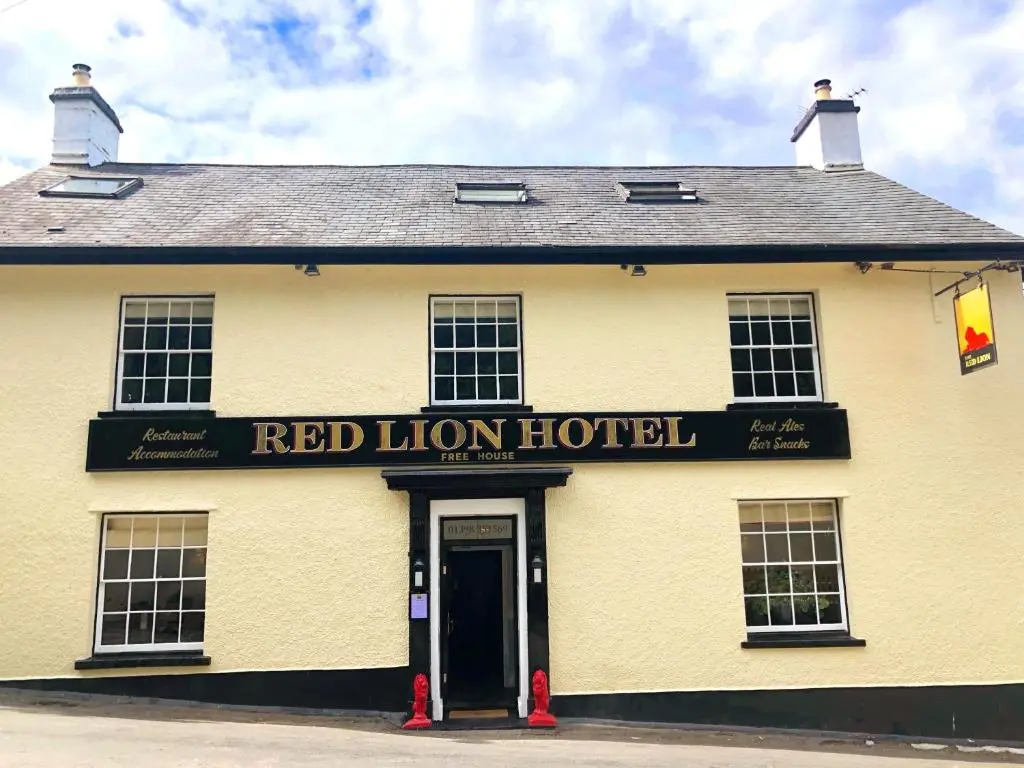 The Red Lion Hotel