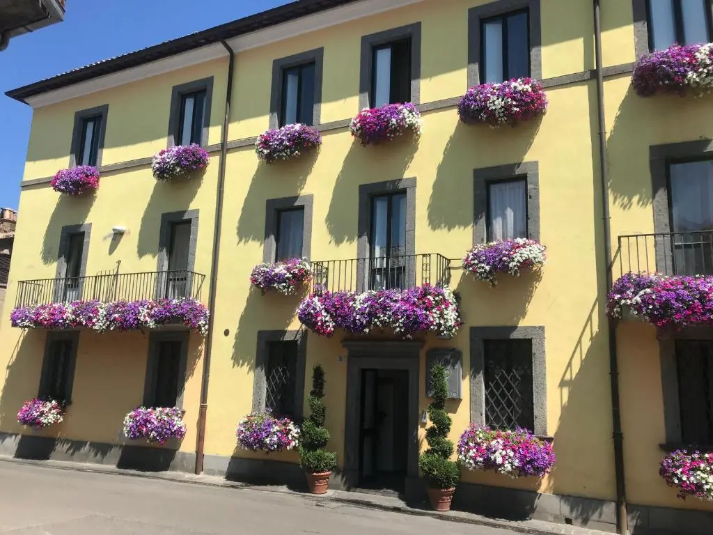 Hotel Divino Amore