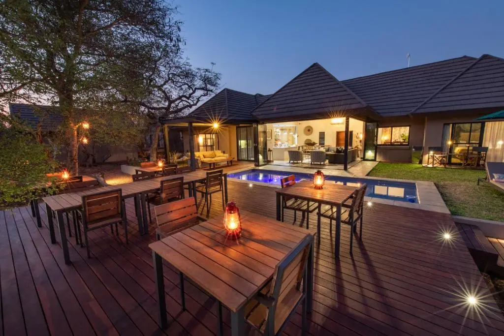 Moya Safari Lodge & Villa