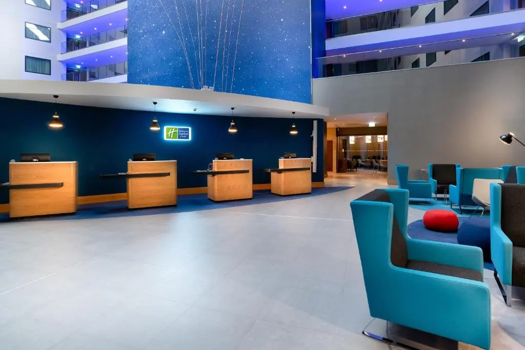 Holiday Inn Express - London Heathrow T4