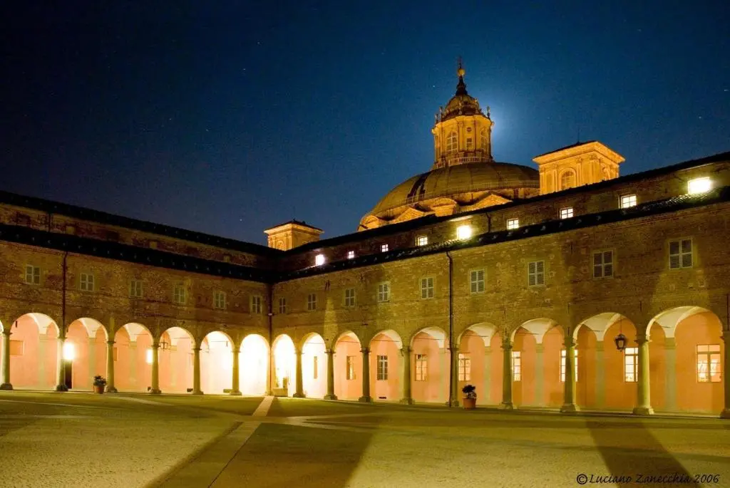 Casa Regina Montis Regalis