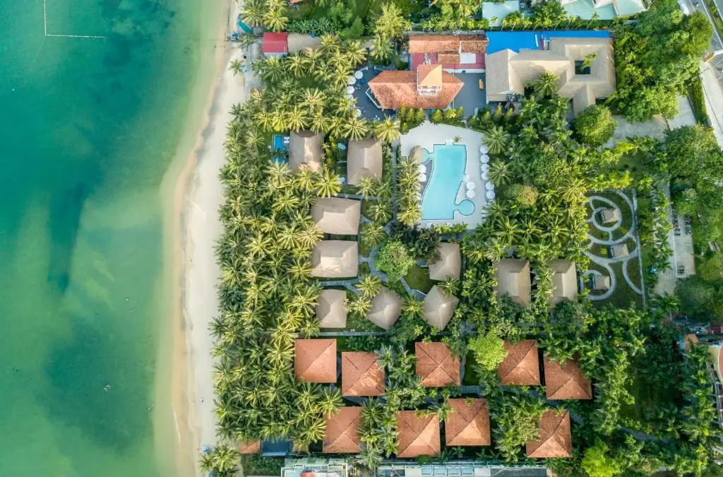 L'Azure Resort & Spa