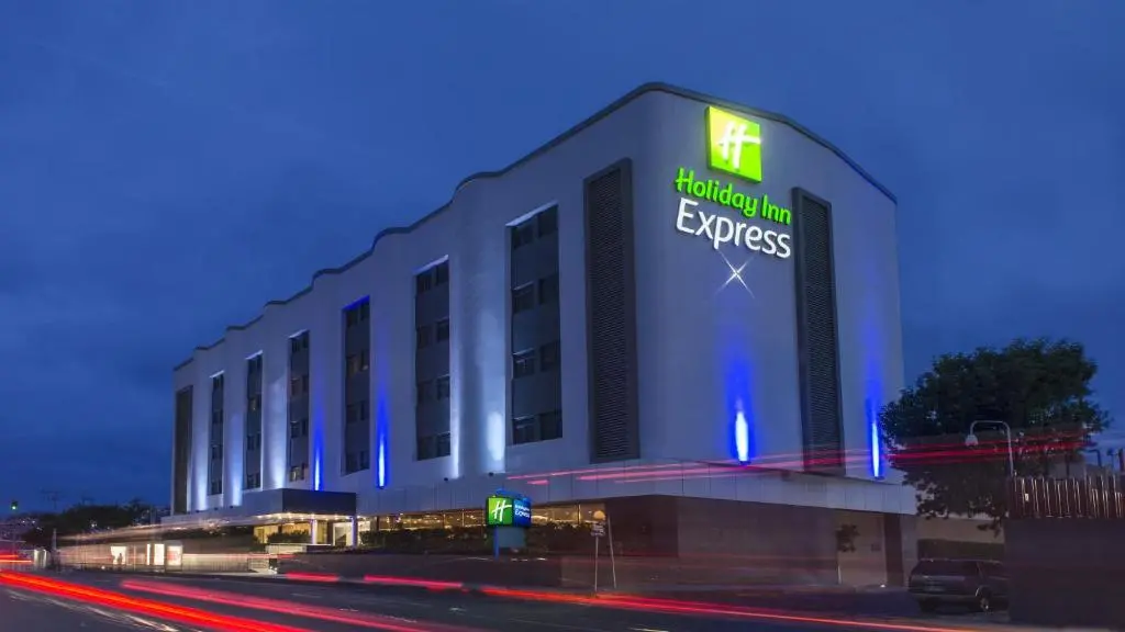 Holiday Inn Express Mexico- Toreo