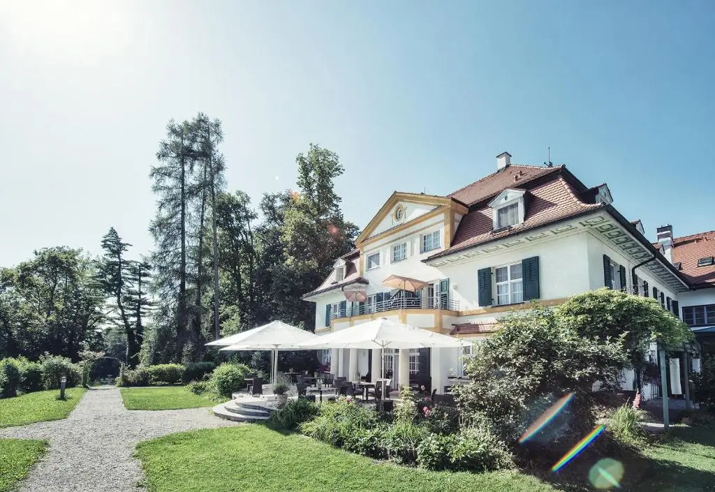 Schlossgut Oberambach