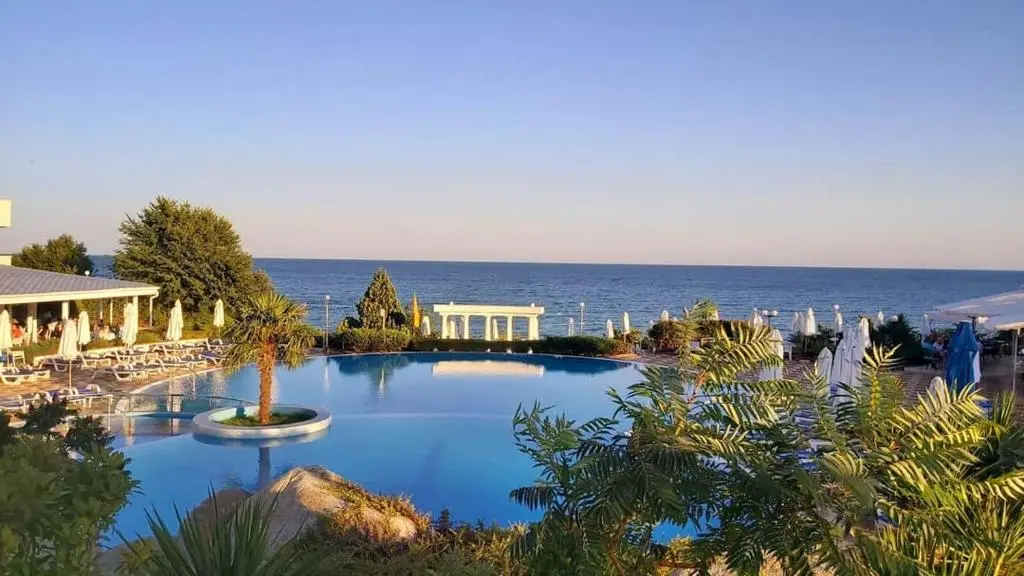 Sineva Beach Hotel