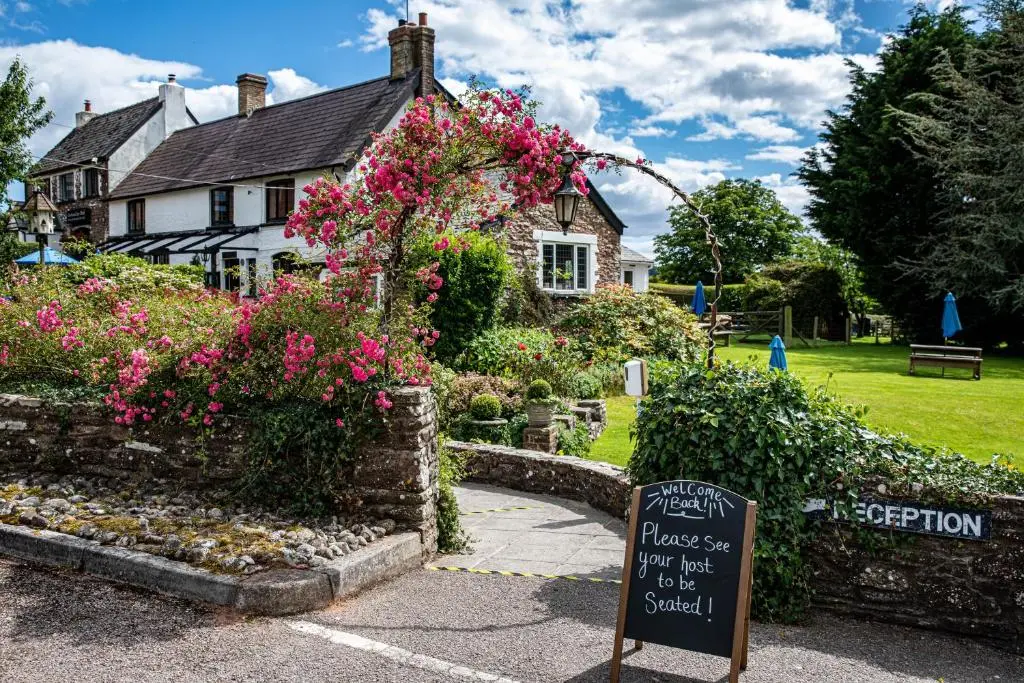 The Greyhound Inn & Hotel