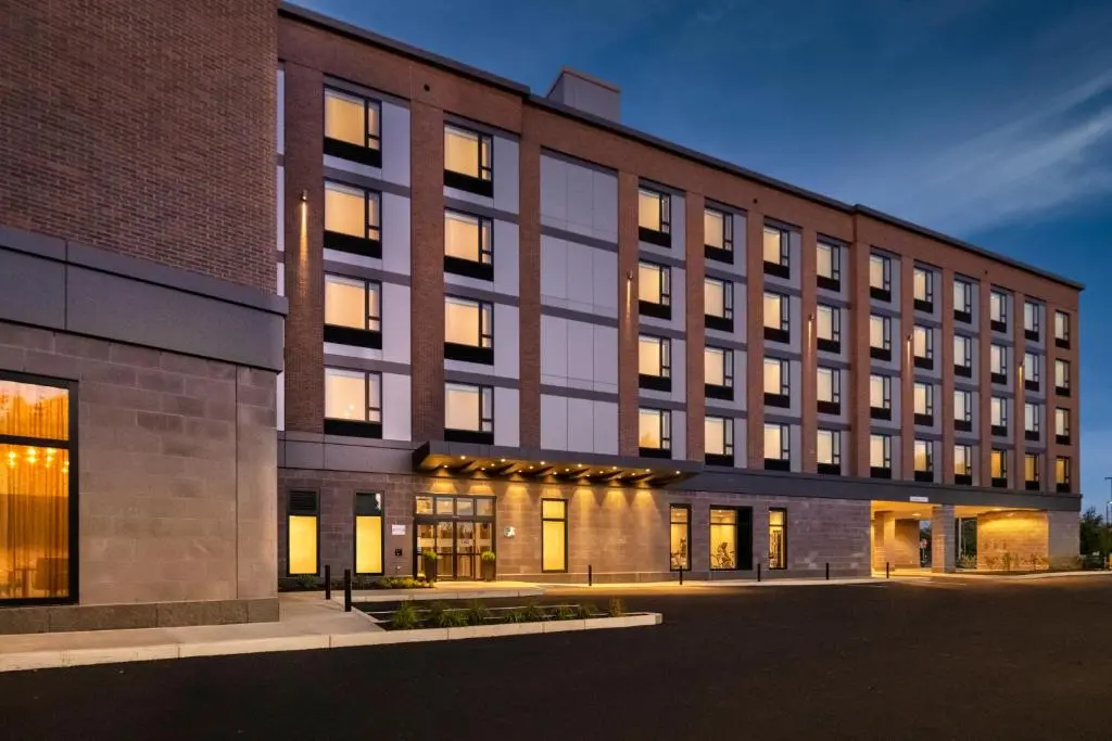 Staybridge Suites - Boston Logan Airport - Revere