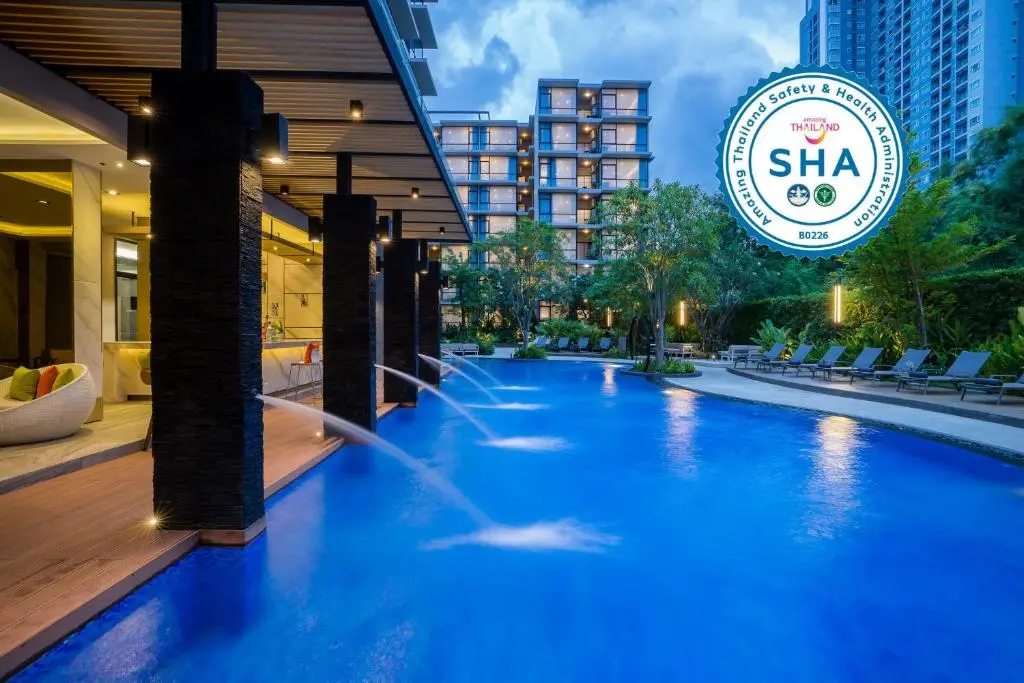 Altera Hotel & Residence