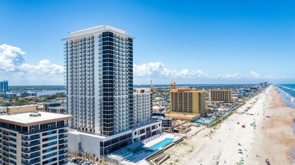 Daytona Grande Oceanfront Resort