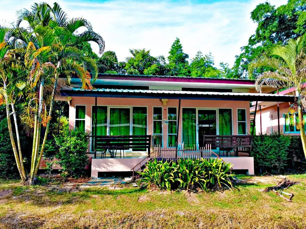 Phucharin Resort Prachinburi