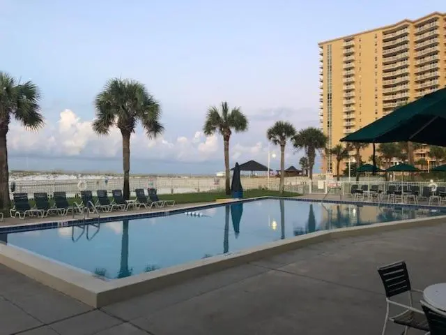 Destin Holiday Beach Resort