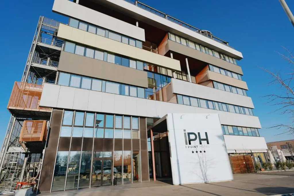 New iPoint Hotel