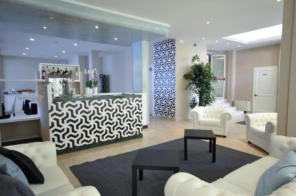 Hotel Airone
