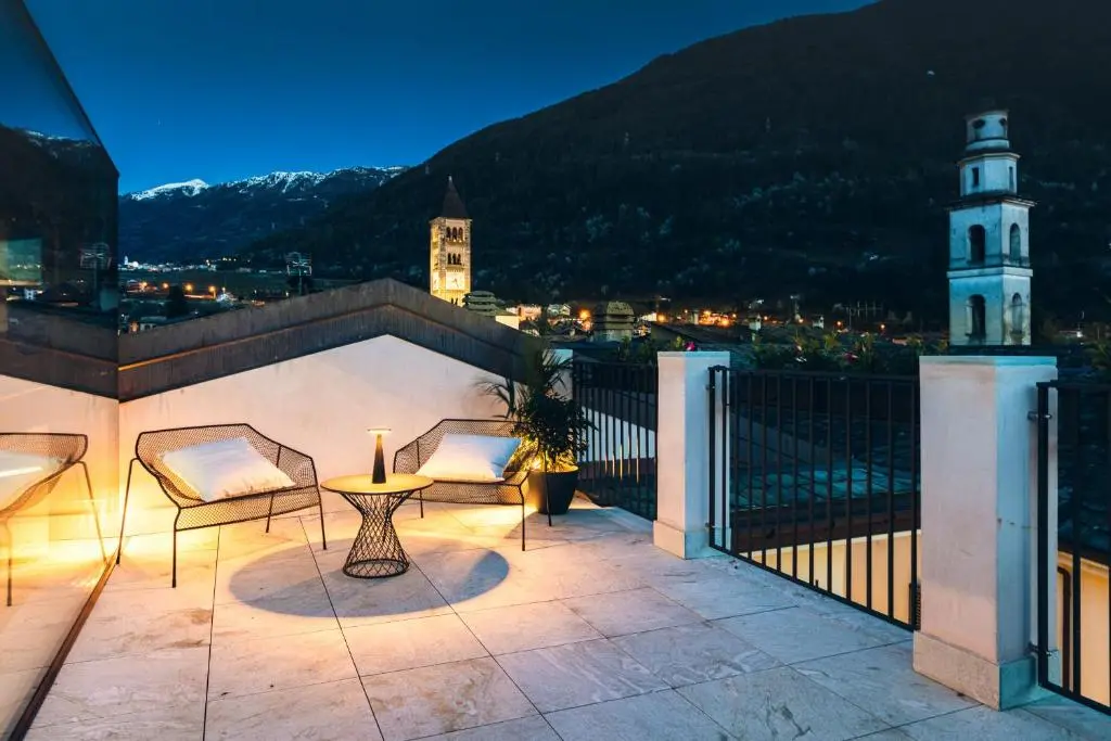 Domus Cavour Rooms & Suites