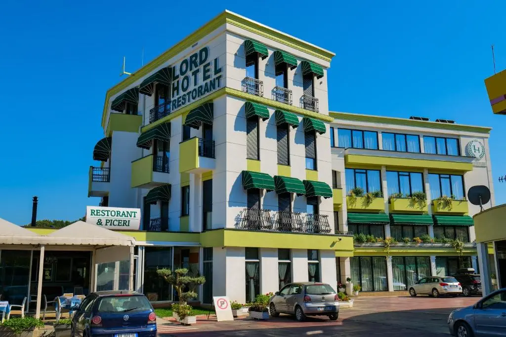 Lord Hotel