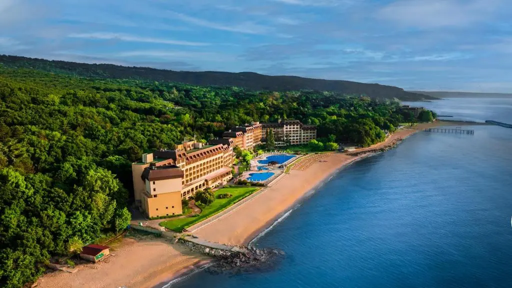 Riviera Beach Hotel & Spa