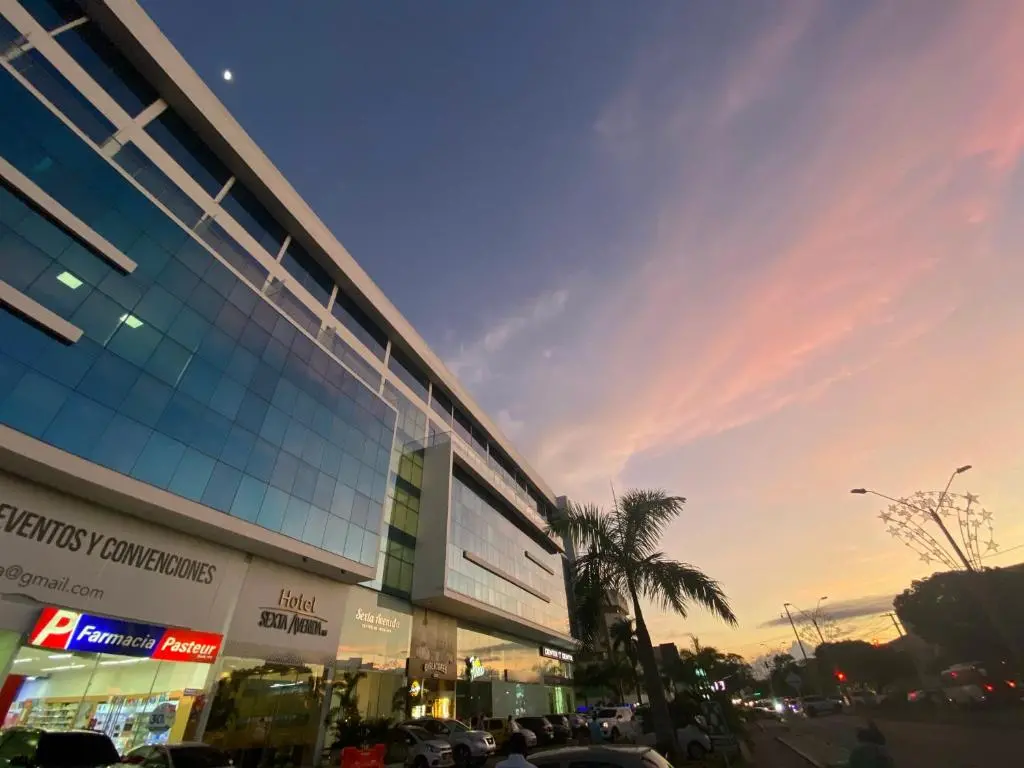 Hotel Sexta Avenida Inn