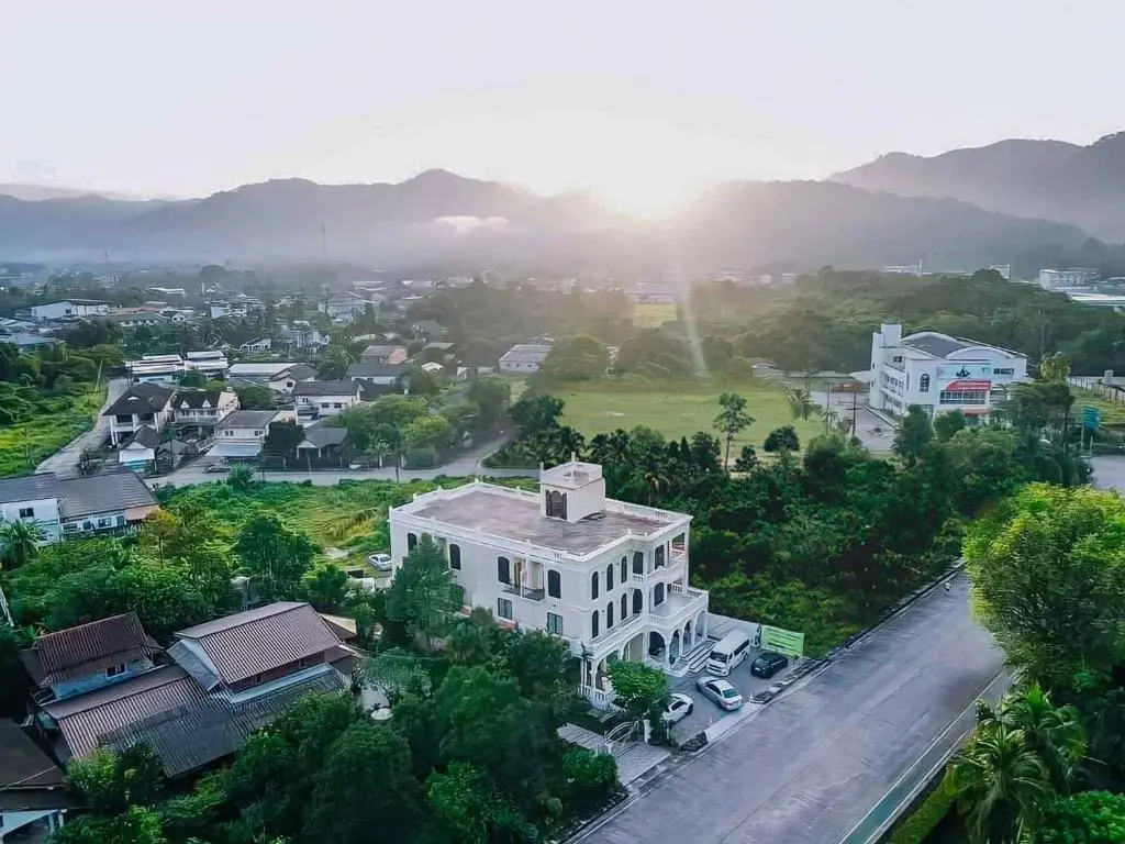Daddy Dream Hotel & Residence