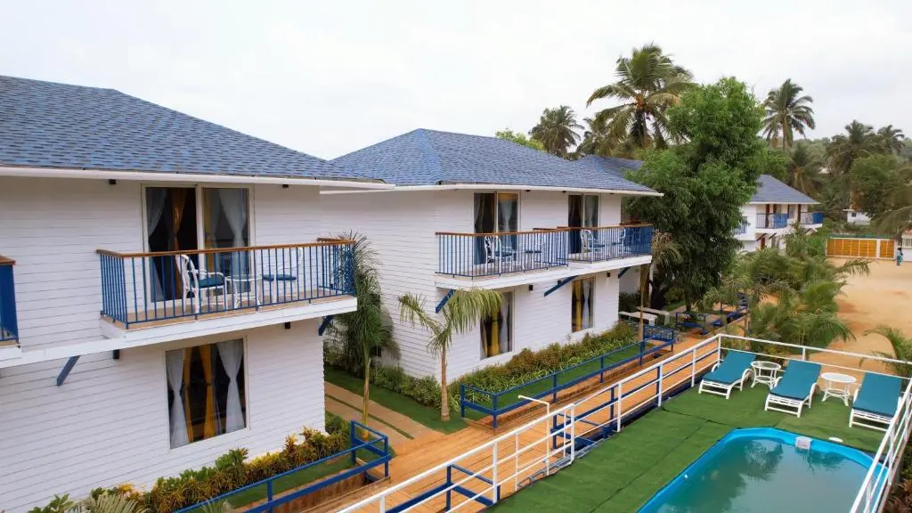 Sandbanks Beach Villas Morjim
