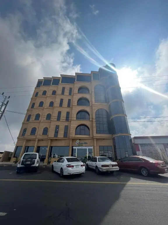 Green Hills Hotel (فندق التلال الخضراء)