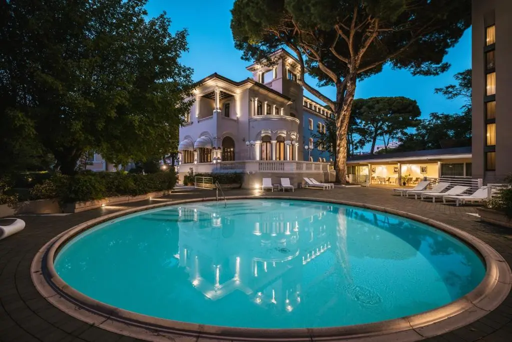 Hotel de la Ville