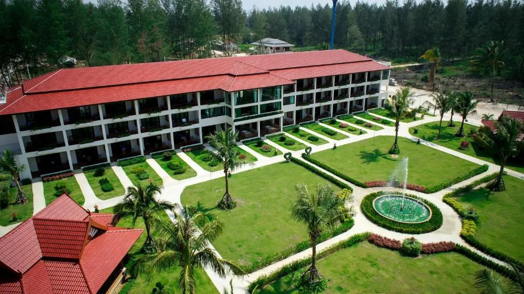 The Sunset Beach Resort