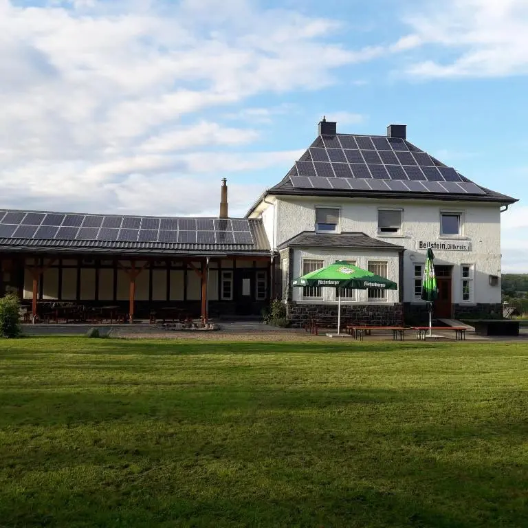 Kleines Bahnhofshotel
