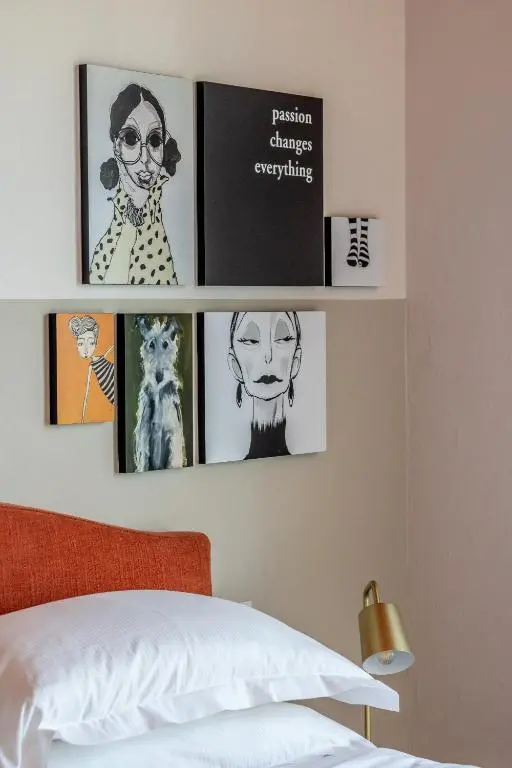 LU. b&b