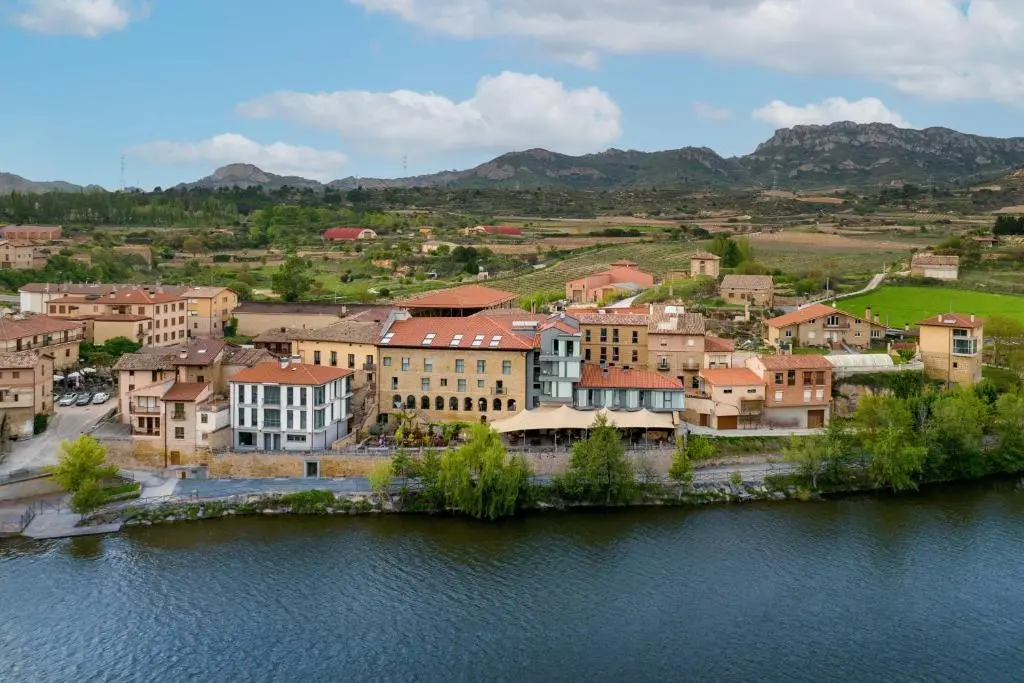 Palacio Tondón, La Rioja Brinas