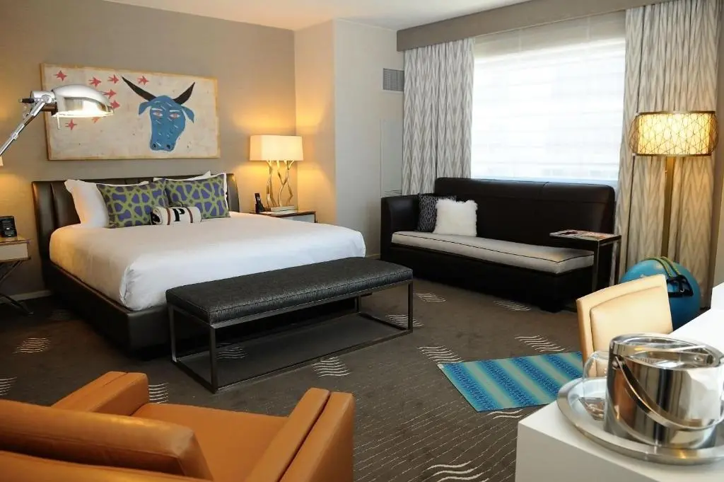 Kimpton Hotel Palomar Phoenix Cityscape