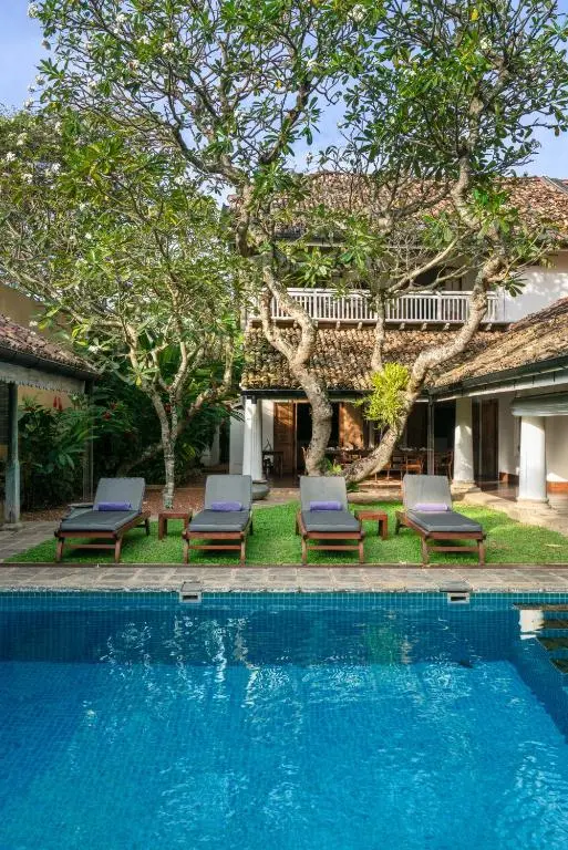 Taru Villas Rampart Street