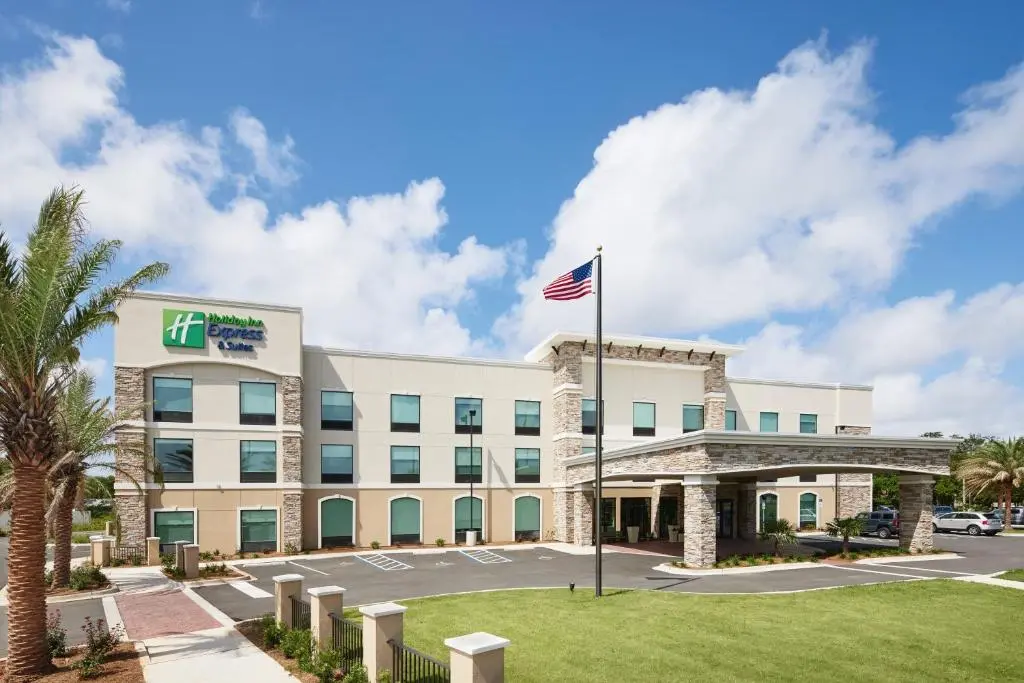 Holiday Inn Express & Suites Gulf Breeze - Pensacola Area