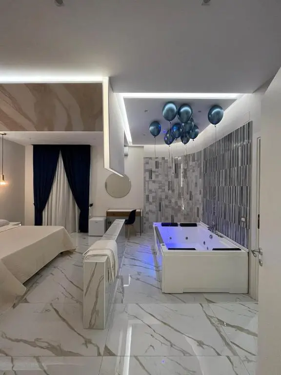 Redamare Suite